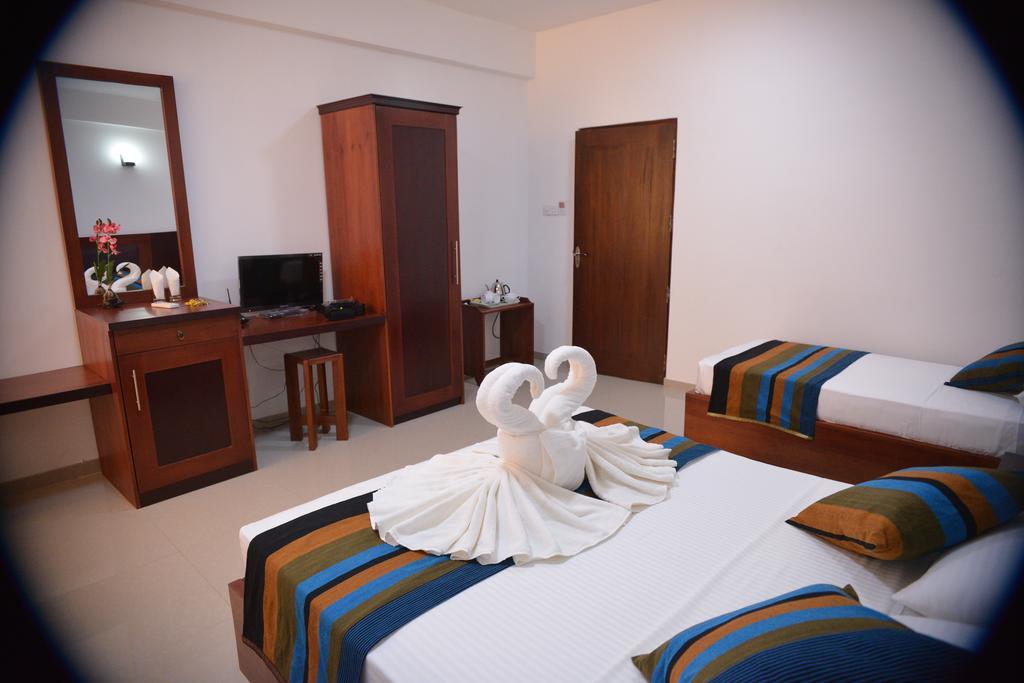 Hotel Kamrel Kurunegala Exteriér fotografie