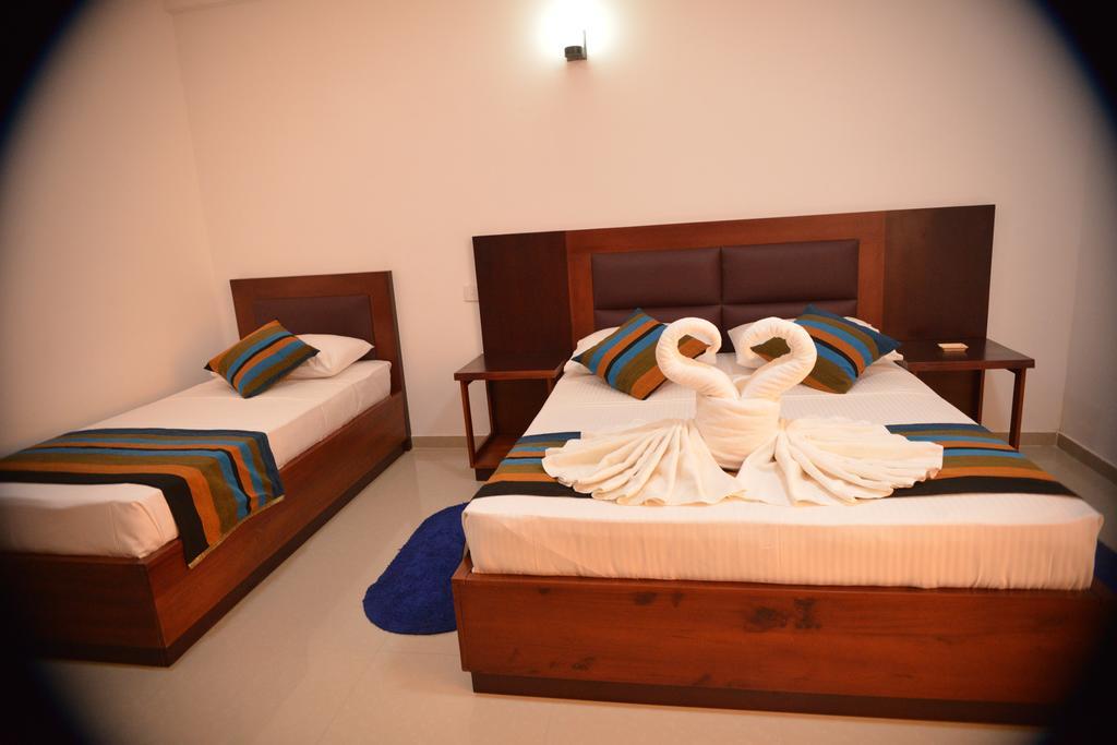 Hotel Kamrel Kurunegala Exteriér fotografie